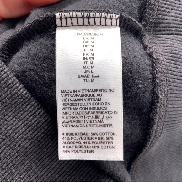 Amazon Essentials University Of Oregon Black Crewneck Sweatshirt Size Medium - Picture 6 of 6